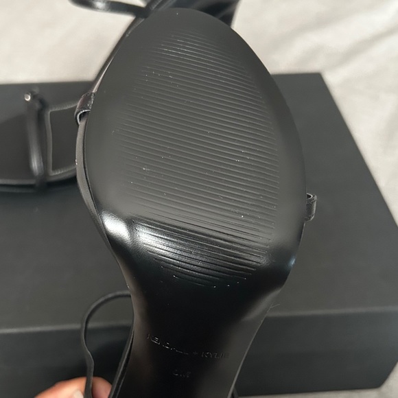 NIB - Kendall & Kylie Strappy Black Heels - Picture 12 of 16